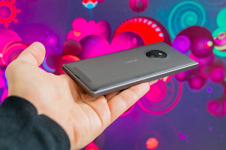 Nokia Lumia 830 (19).jpg